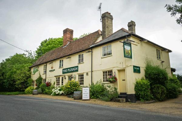 The Plough Great Chesterford Exterior photo